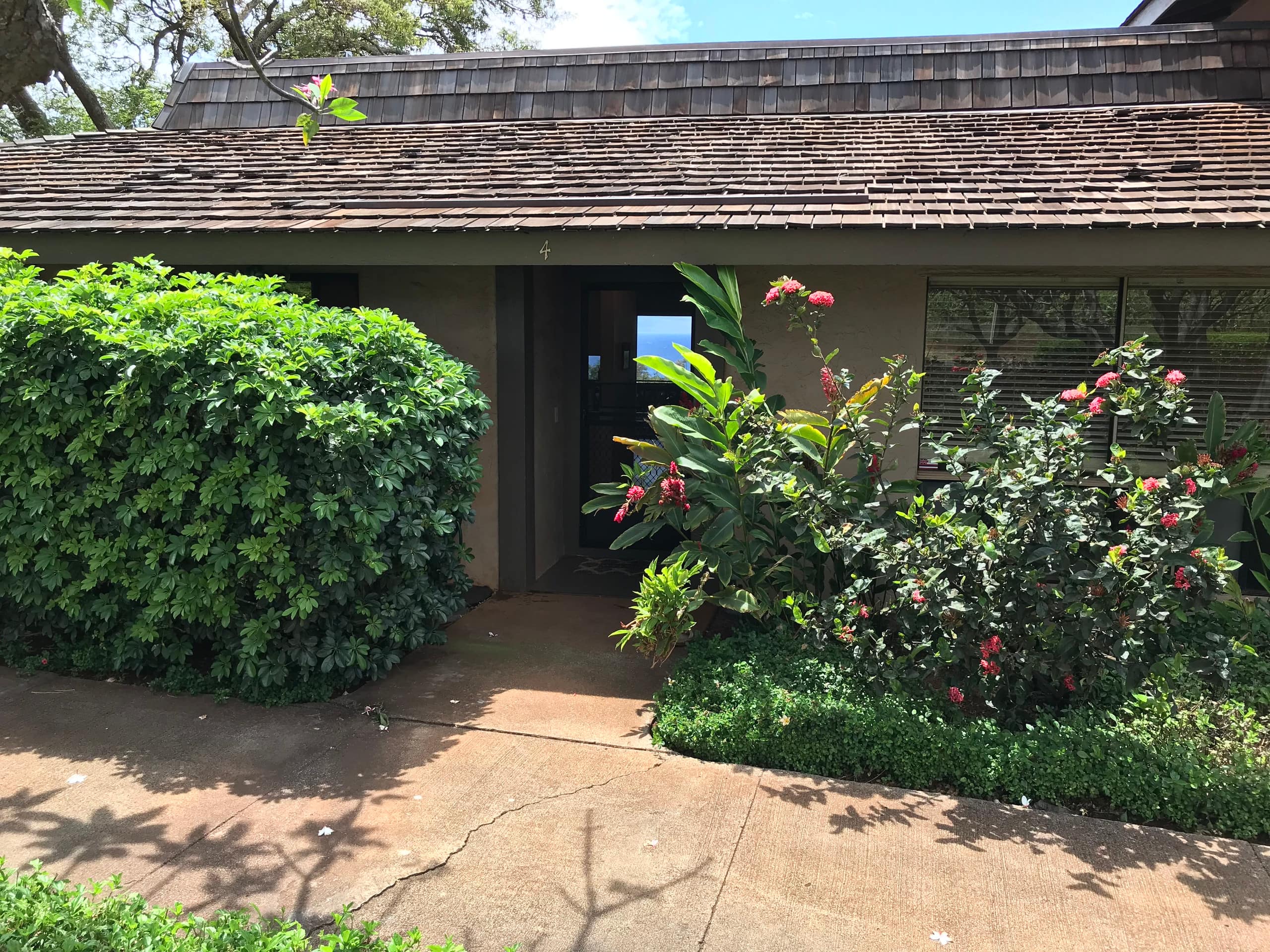 Condo in Lahaina · ★4.67 · 3 bedrooms · 4 beds · 3 baths - Image 38
