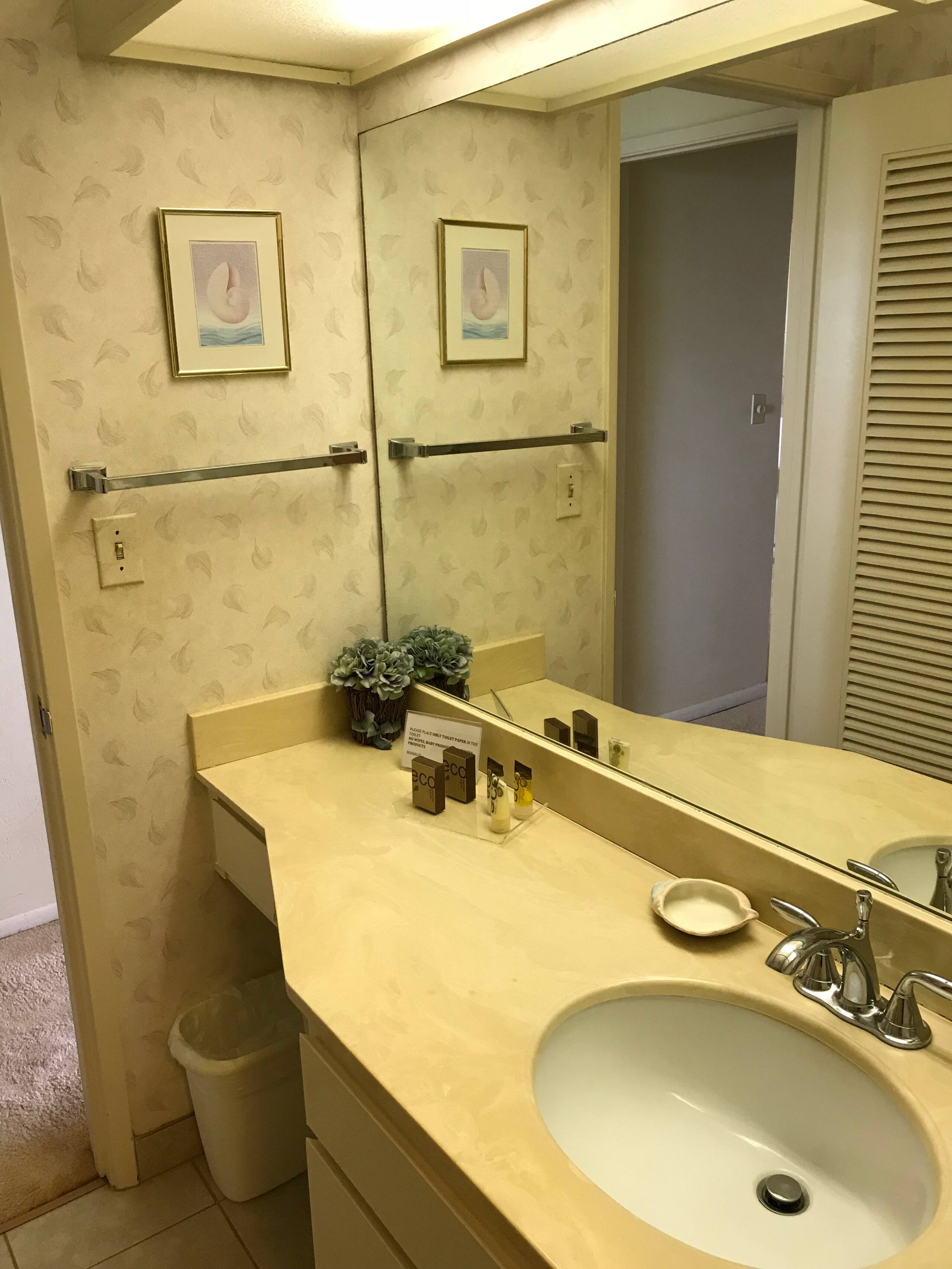 Condo in Lahaina · ★4.67 · 3 bedrooms · 4 beds · 3 baths - Image 32