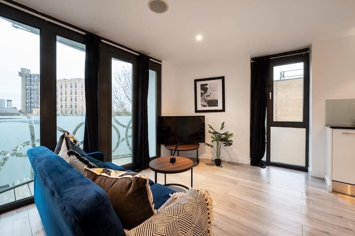 Modern Two Bedroom Apartment With Balcony Tc8 - Notting Hill