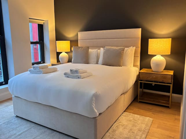 Modern & Spacious 8 guests Apt – Temple Bar Dublin