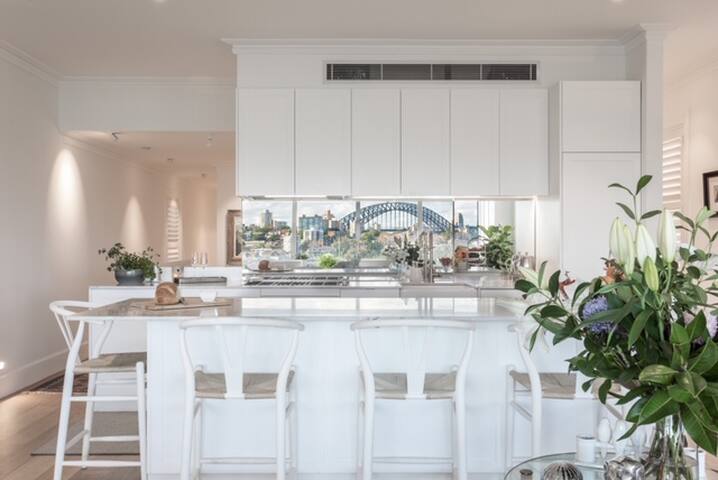 CREMORNE POINT HARBOUR VIEW HOME gallery image 5