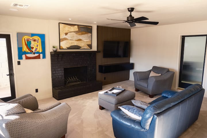 Desert Delight! Great Location! - Tempe, AZ