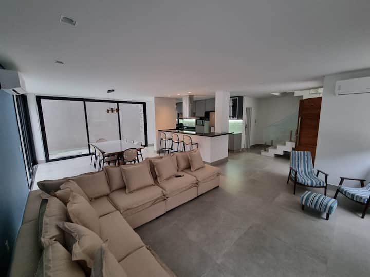 Casa Pé Na Areia Em Juquehy - São Sebastião