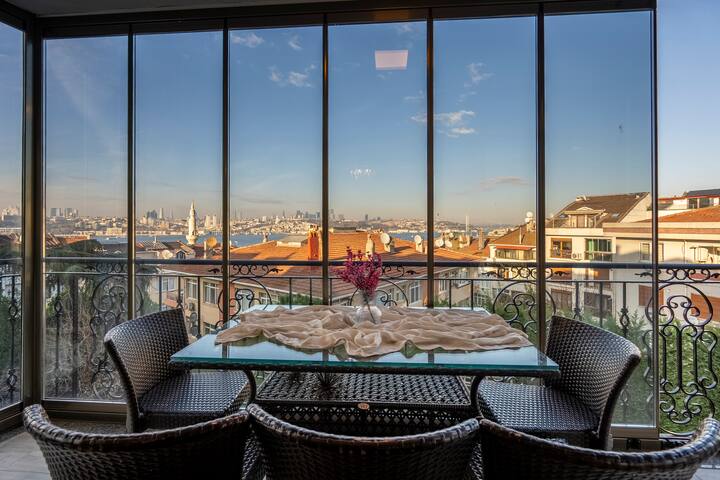 Flat with panoramic Bosphorus and city views gallery image 5
