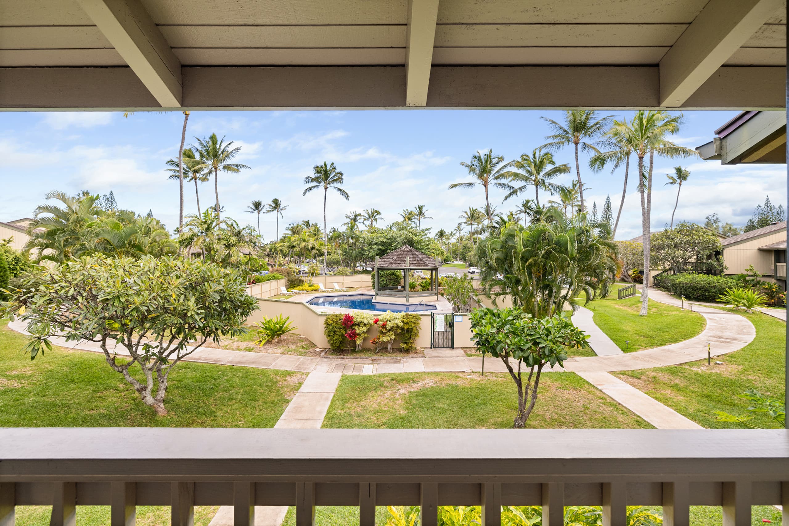 Home in Kahuku · ★4.79 · 2 bedrooms · 3 beds · 3 private baths - Image 11