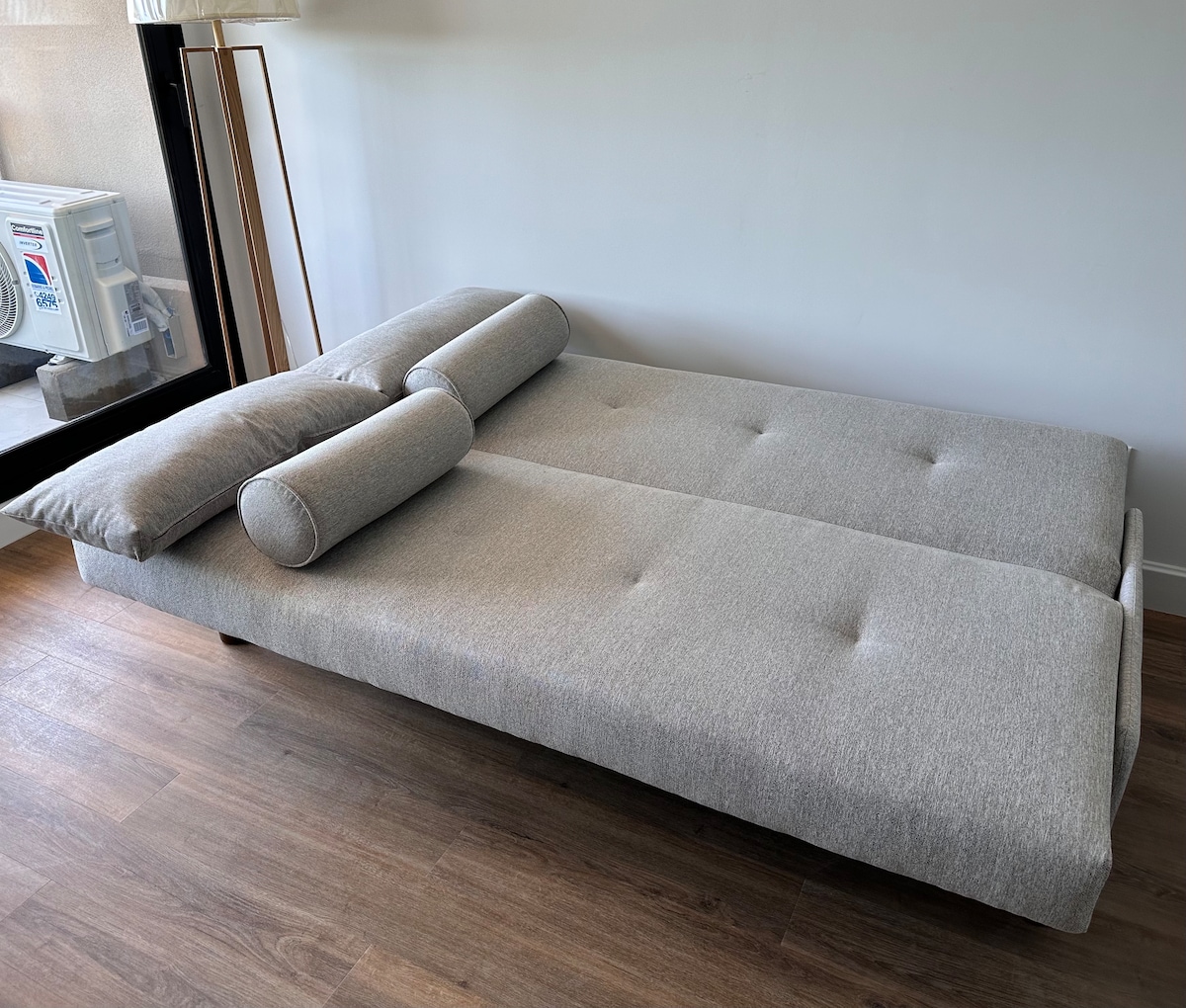 Top Airbnb: Comfortable 1-bedroom apartment with amenities and housekeeper in Punta Del Este