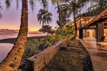 Oceanfront Estate: The Honolii Hale