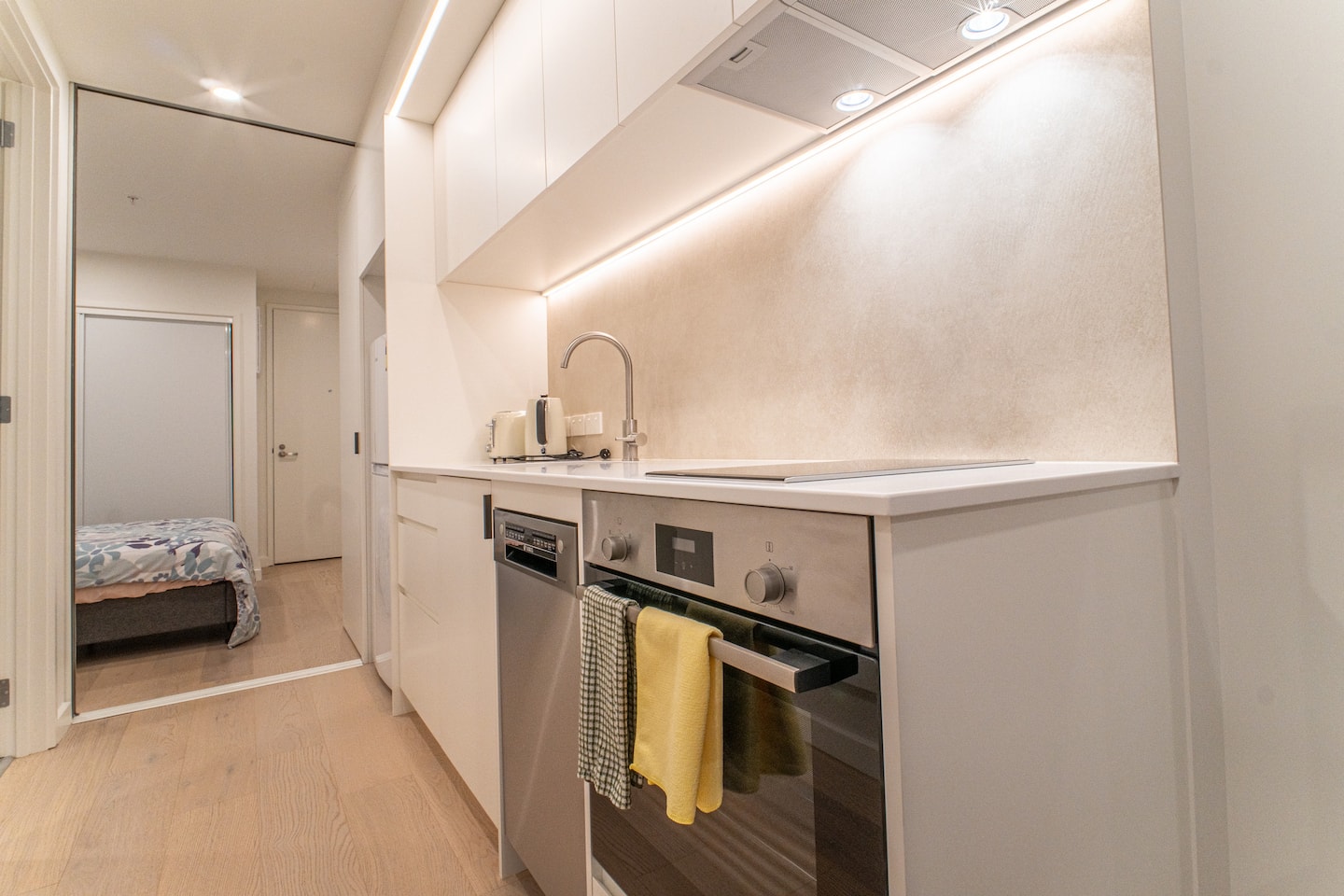 Central Cosy Studio With Pool 5