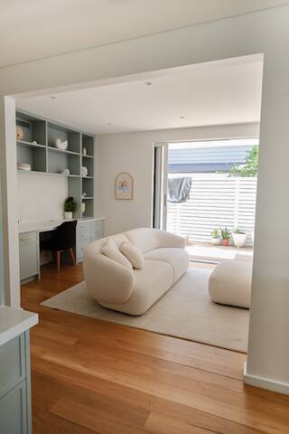 Bundeena’s best-10br-Pool- 2 mins to Hordens Beach gallery image 4