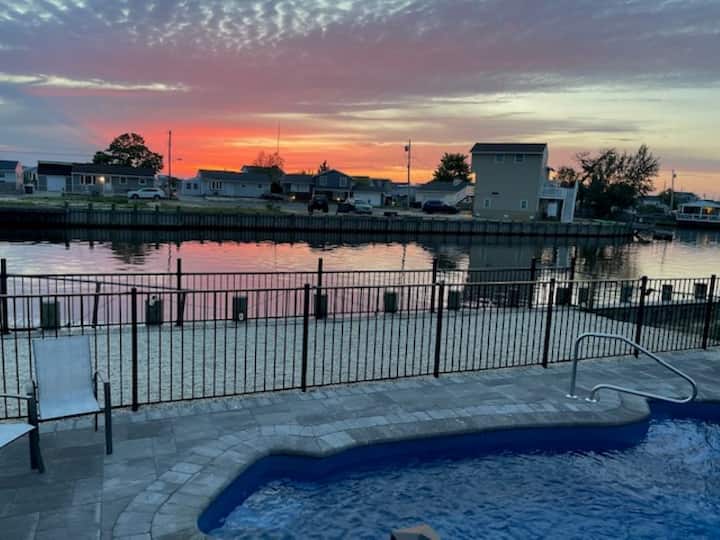 Waterfront home sleeps 12