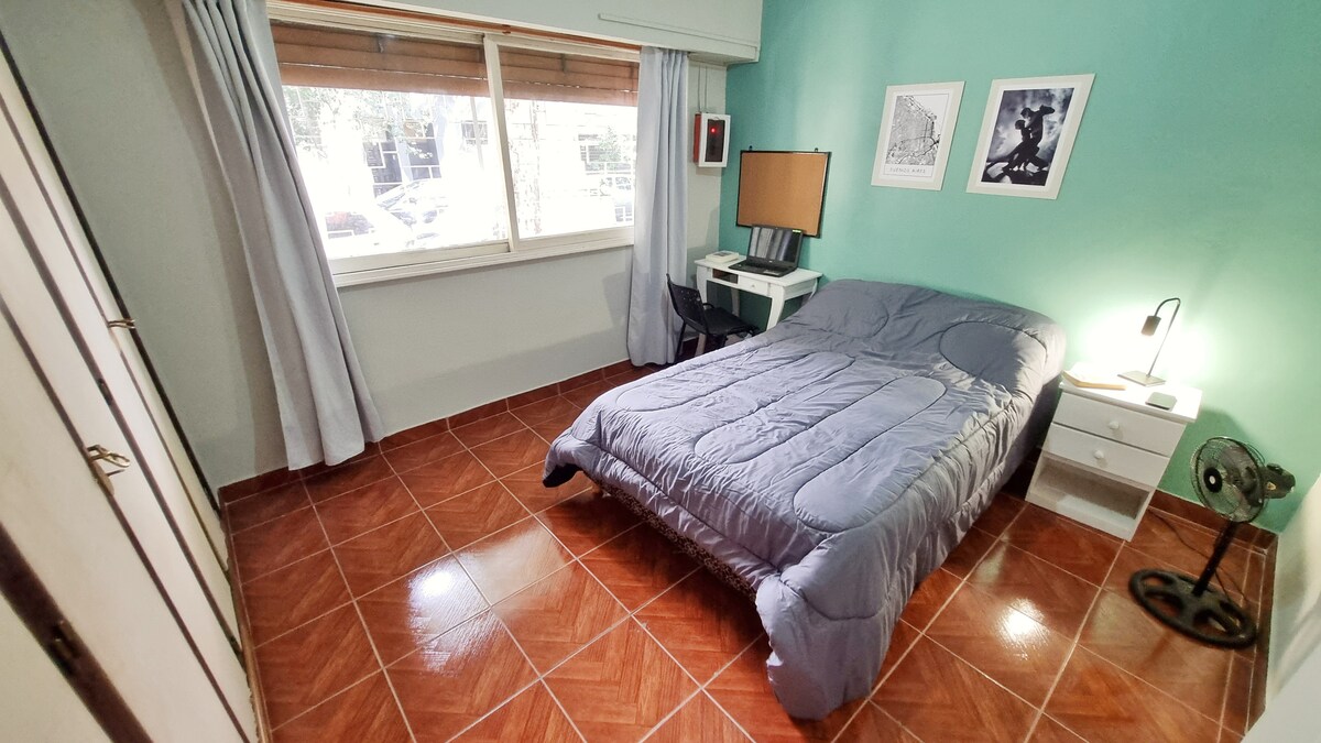 Habitación privada en casa compartida en Palermo