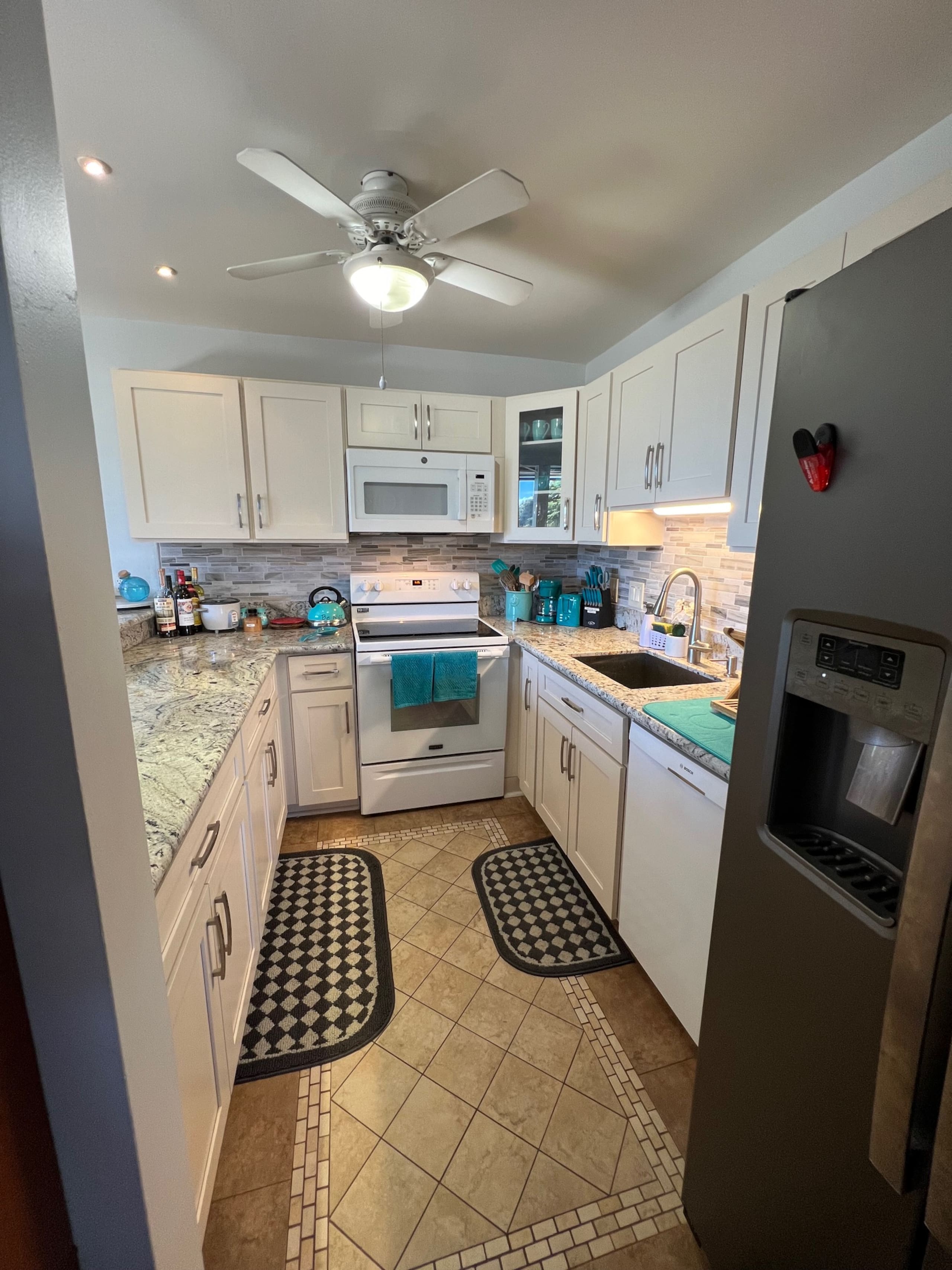 Condo in Kihei · ★5.0 · 2 bedrooms · 3 beds · 1 private bath - Image 8
