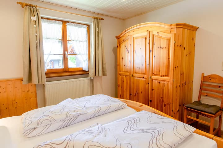 ห้องนอน (3) ไปยังลานบ้าน