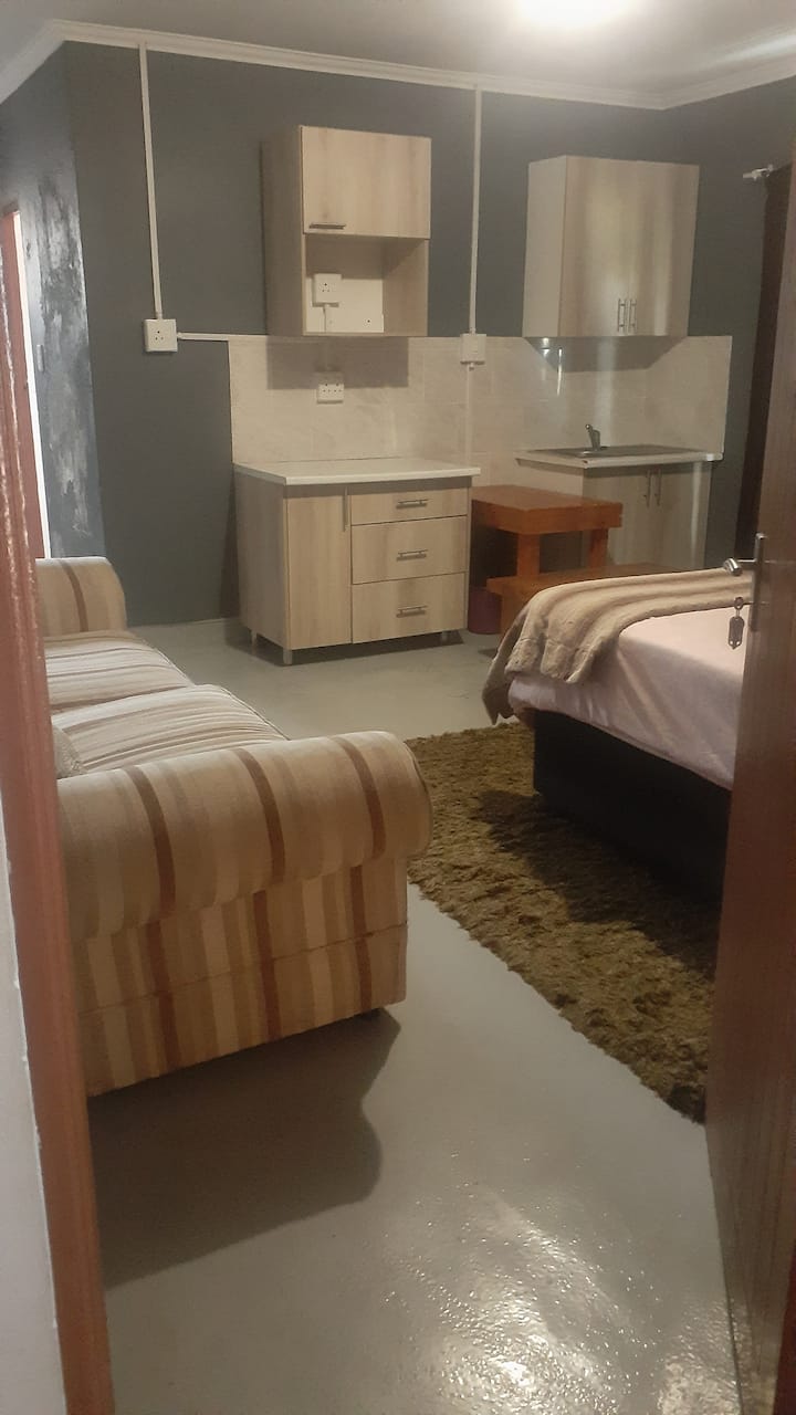 Nakisa Home - Tembisa