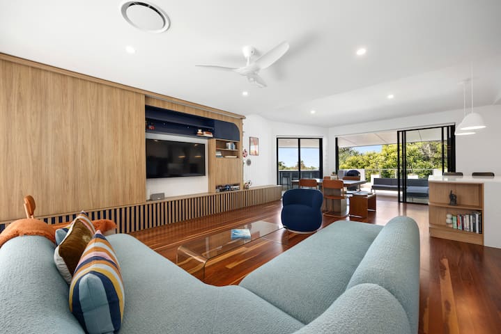 Noosa – Exclusive Sunshine Beach LUX 3brm!