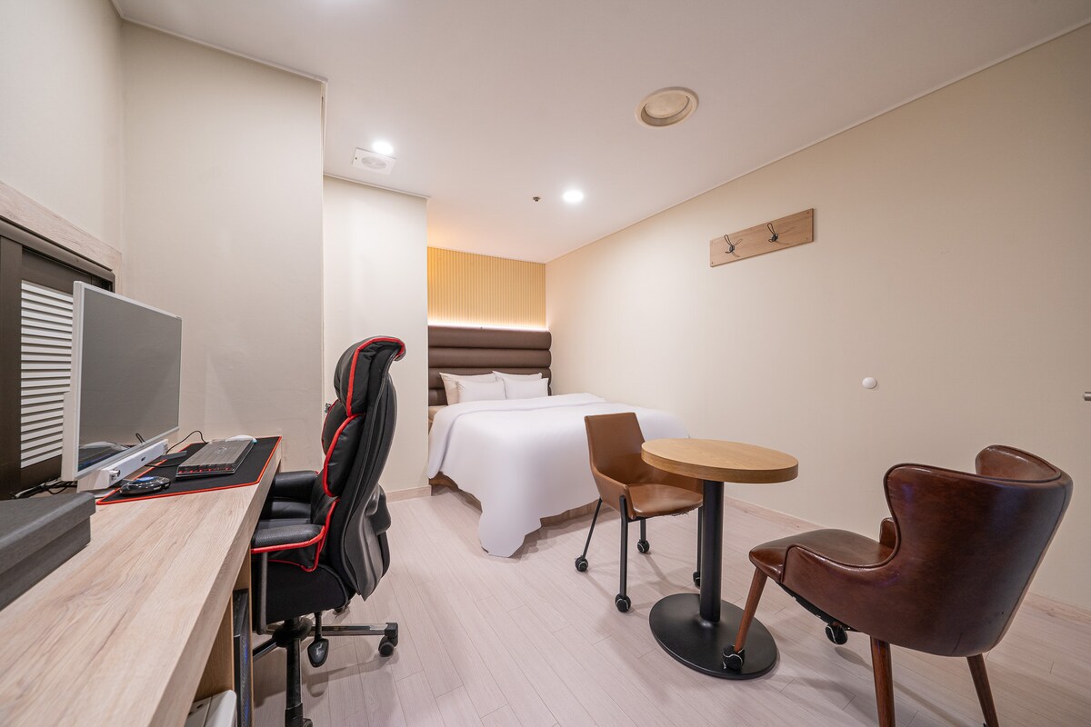 Hwajeong Hotel # Hwajeong Station # Dircuts Gaming 2PC