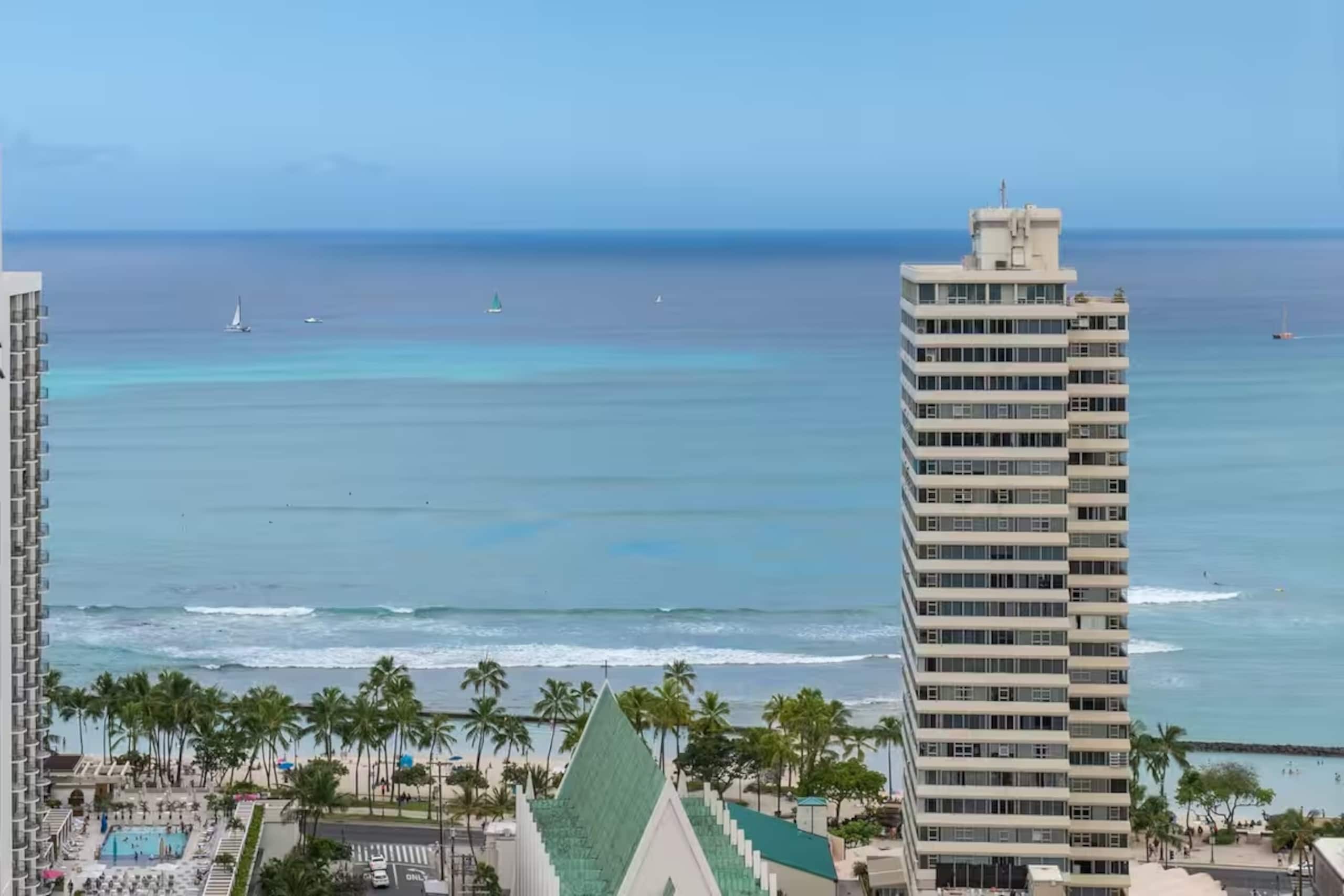 30FL-Stunning Ocean View Renovated 1BR w/Parking! - Image 13