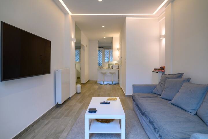 Icarus Minimal 2bedroom Bliss gallery image 5