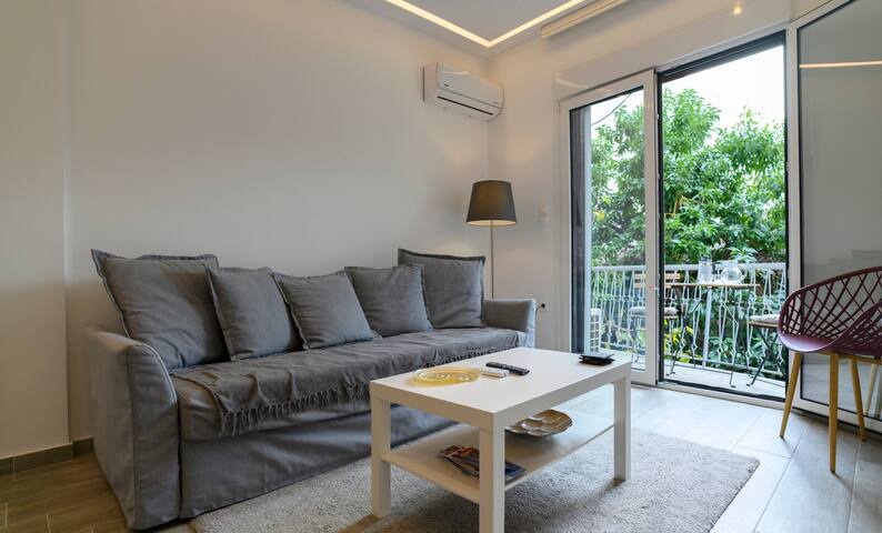 Icarus Minimal 2bedroom Bliss gallery image 3