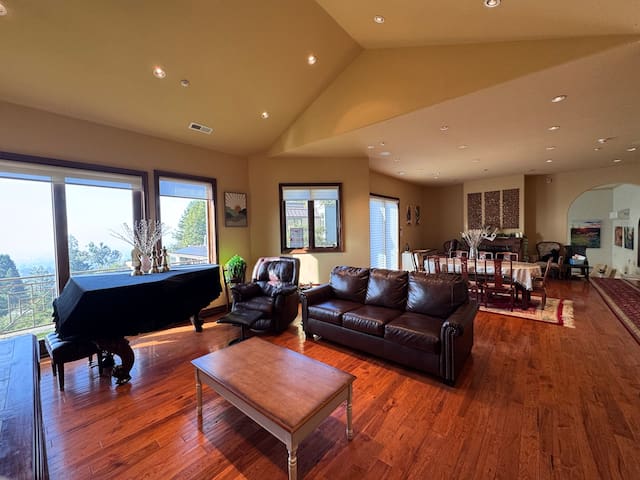 Luxurious 2BR with Astonishing Views