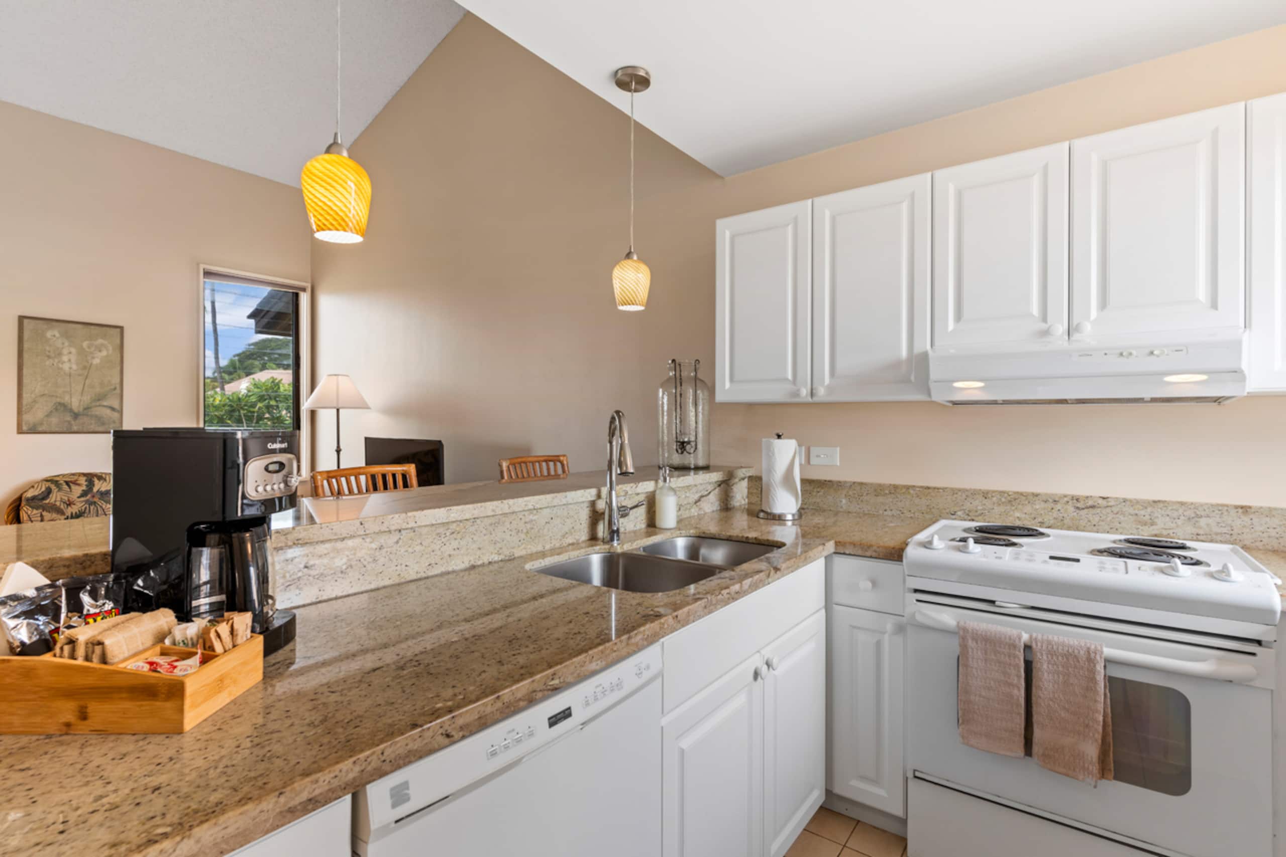 Wailea Ekahi Ocean View Studio! - Image 6