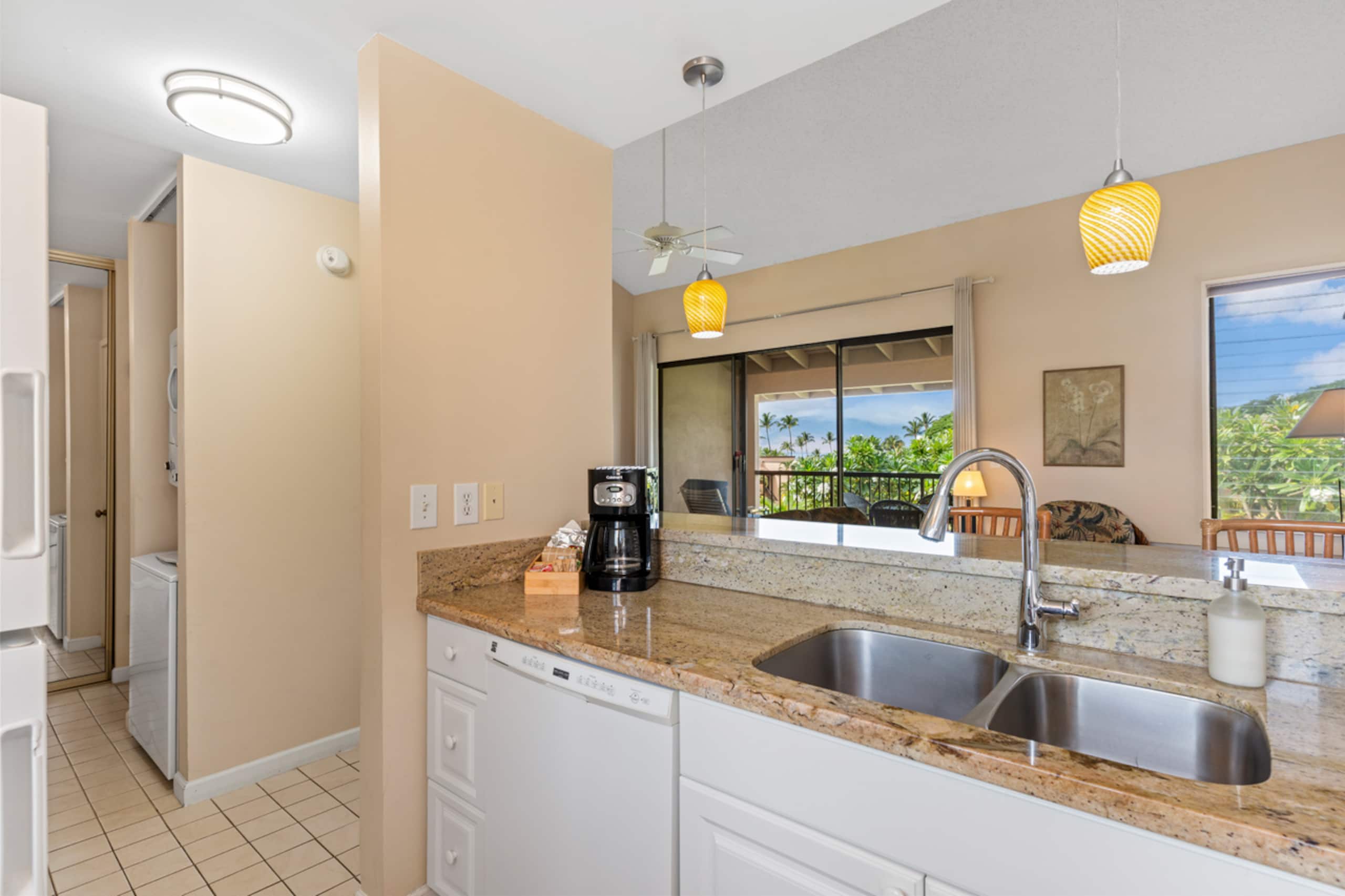 Wailea Ekahi Ocean View Studio! - Image 8