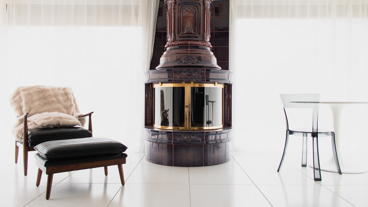 Airbnb performant: Black&White Suite | Sauna & Hot Tub | Pleine Forêt à Essonne