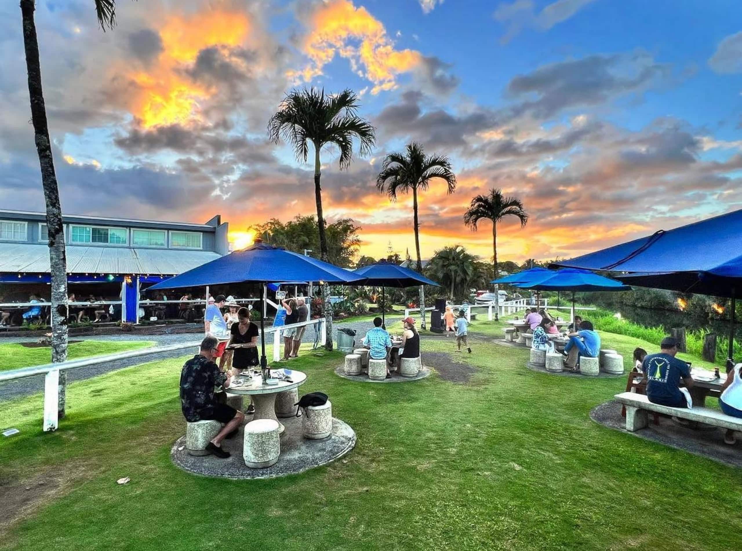 5* Reviews! Spacious Tropical Retreat + Pool + AC - Photo 75