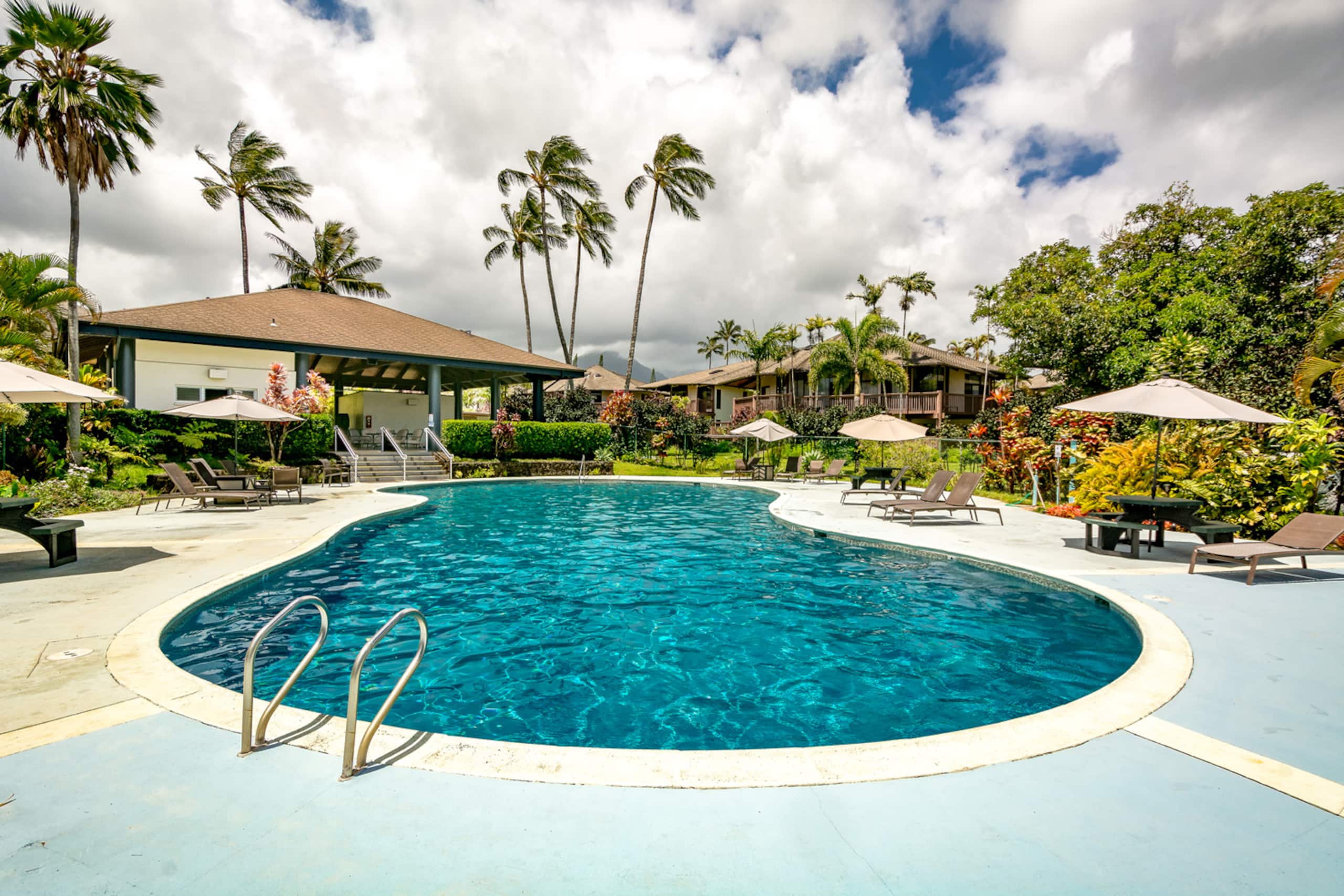 5* Reviews! Spacious Tropical Retreat + Pool + AC - Photo 60