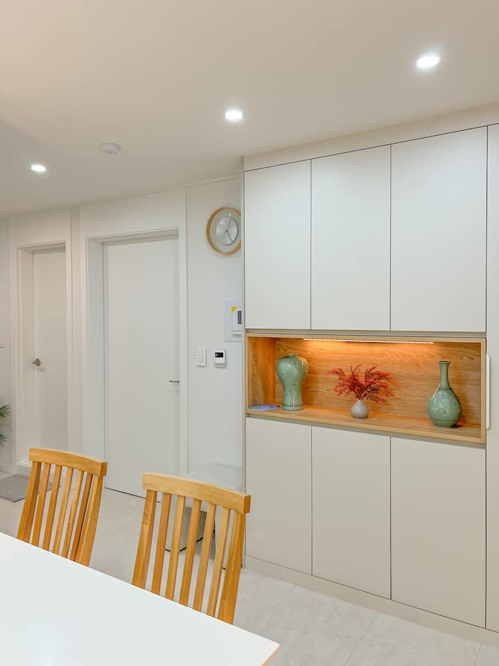 Remodeled/6 Guests/2nd Subway Line/1st Floor - South Korea