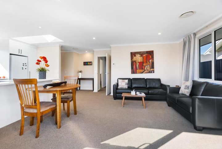 Best For Mates! Double Ensuite Home! - Cromwell
