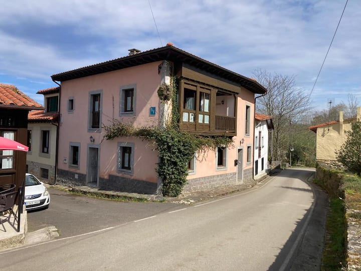 La Ayalga Casa De Campo - Llanes
