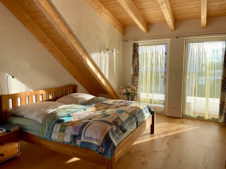 Doppelbett für zwei Personen
