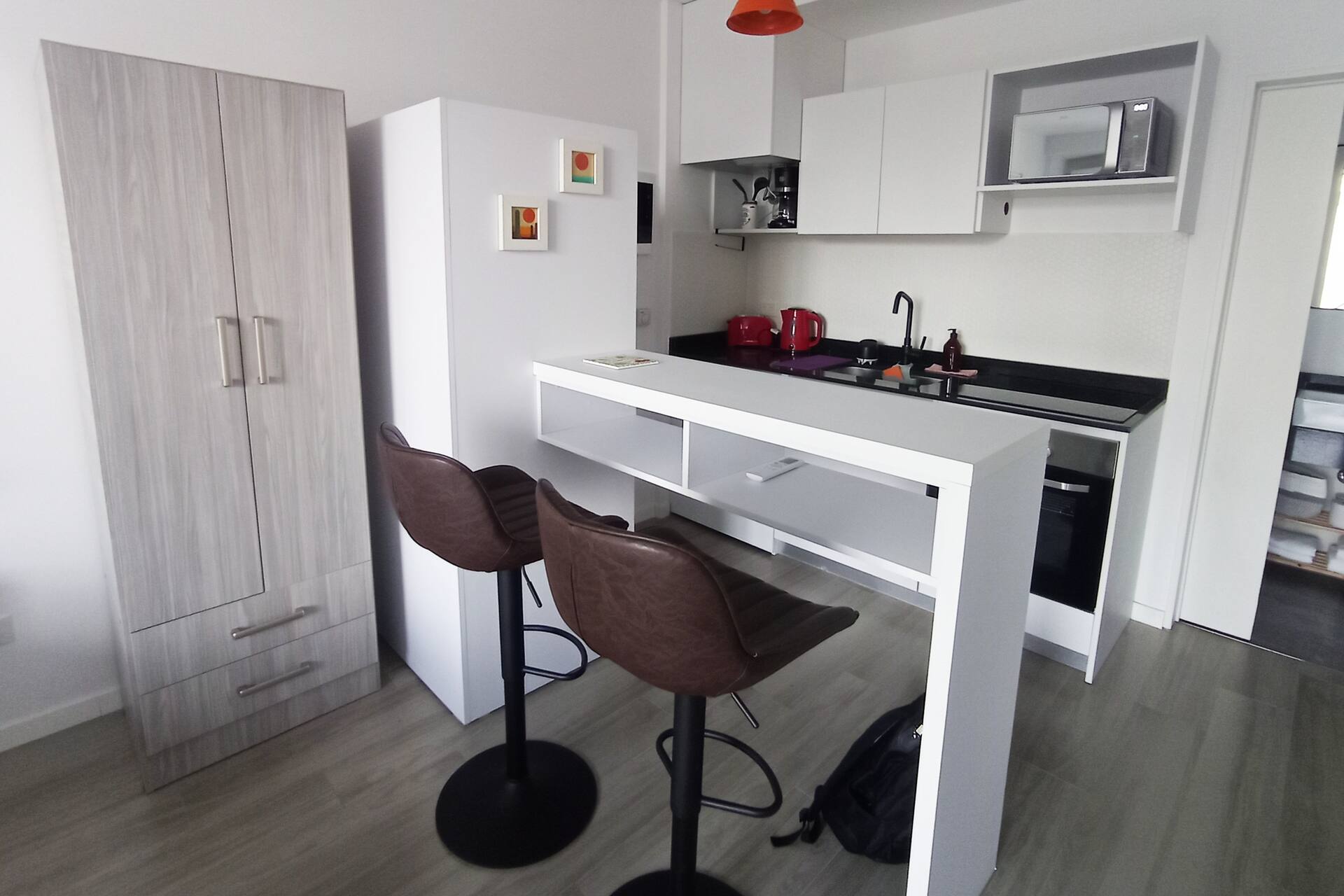 Kitnet moderno e mobiliado em Palermo