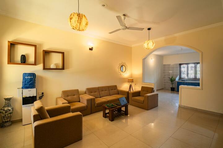 Living room image 4