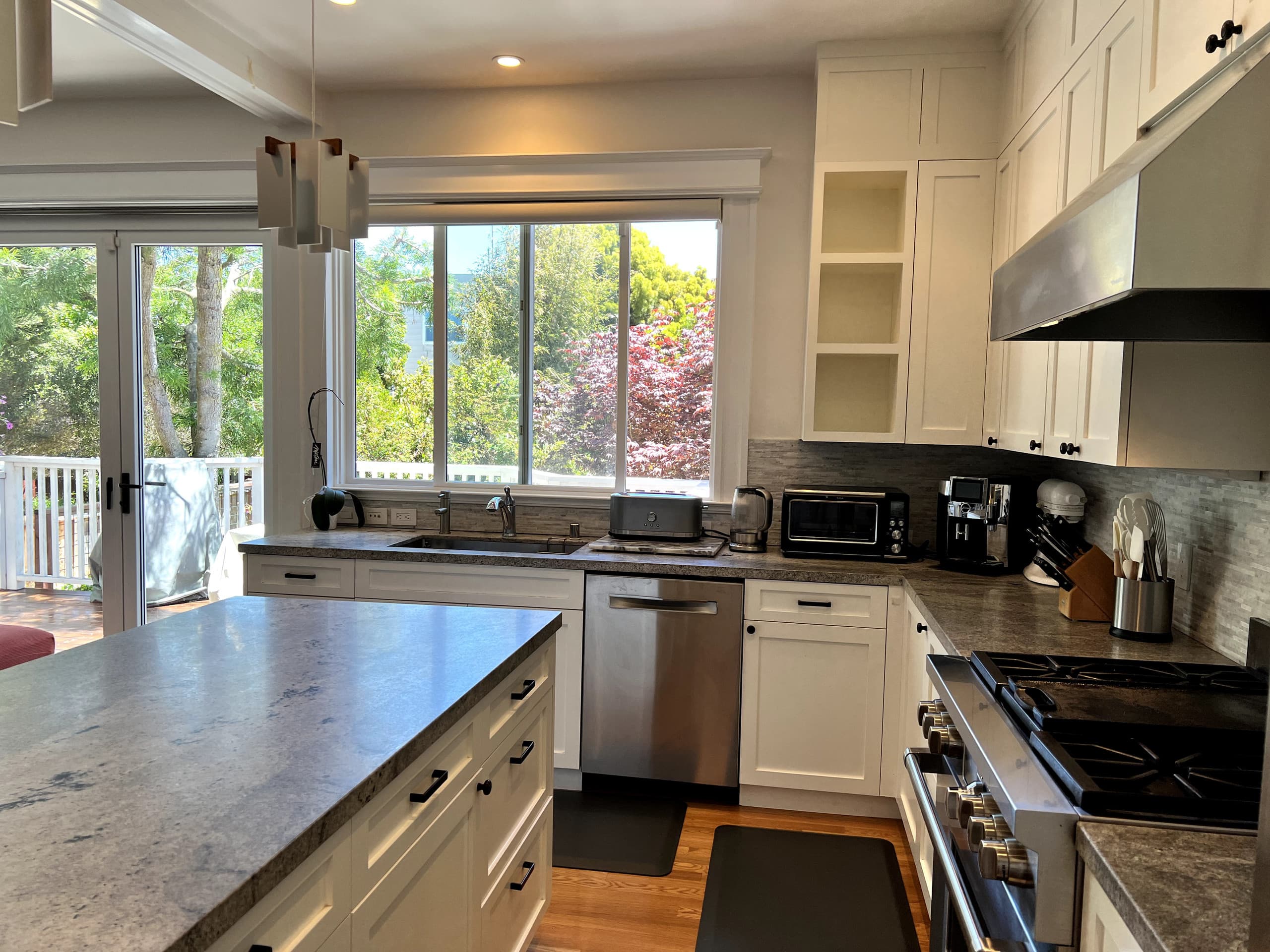 Guesthouse in San Francisco · ★4.2 · 4 bedrooms · 4 beds · 3.5 baths - Image 14