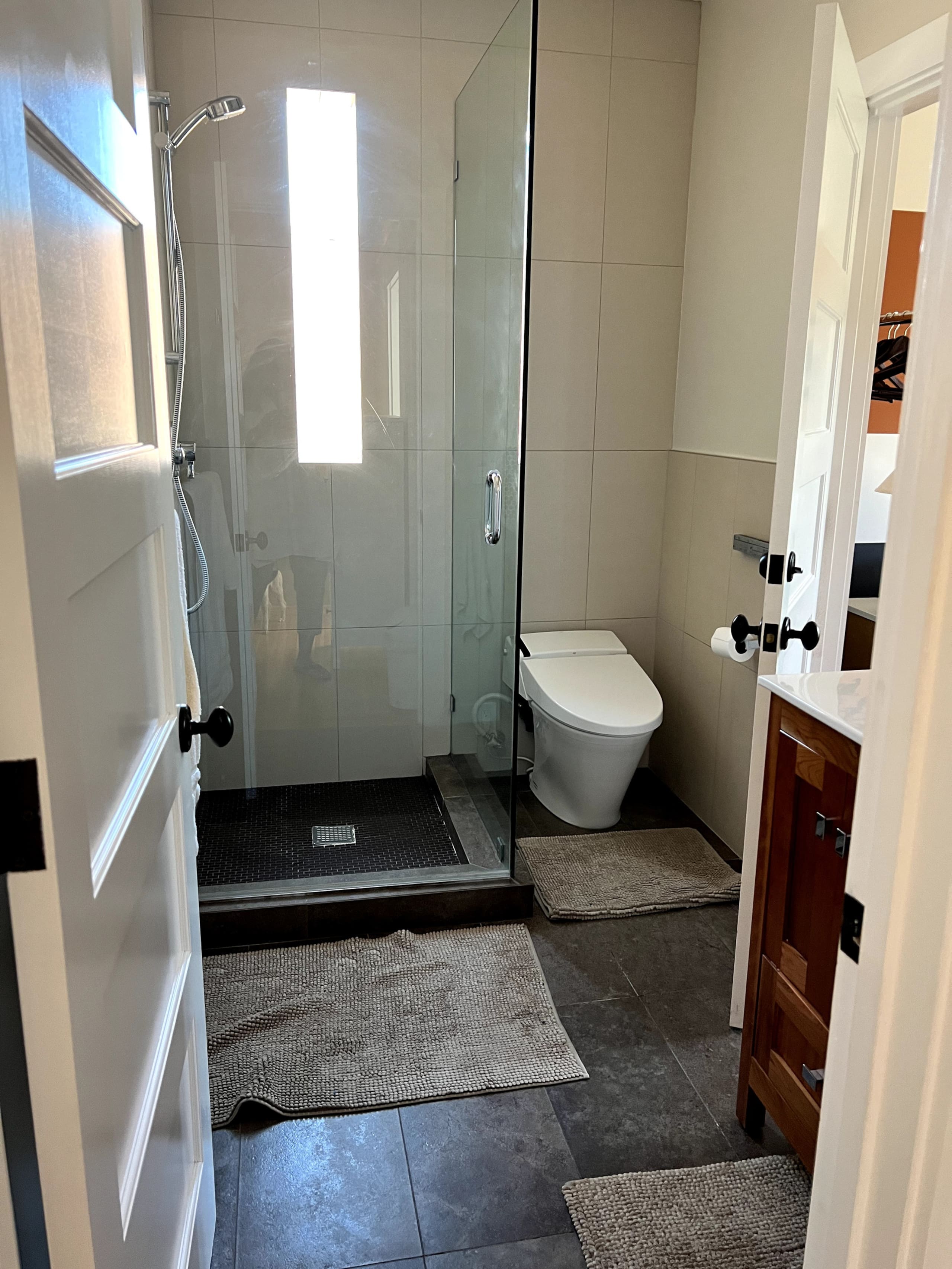 Guesthouse in San Francisco · ★4.2 · 4 bedrooms · 4 beds · 3.5 baths - Image 39