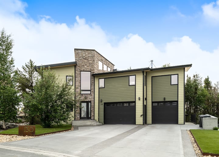 Aurora Oasis Luxury Home