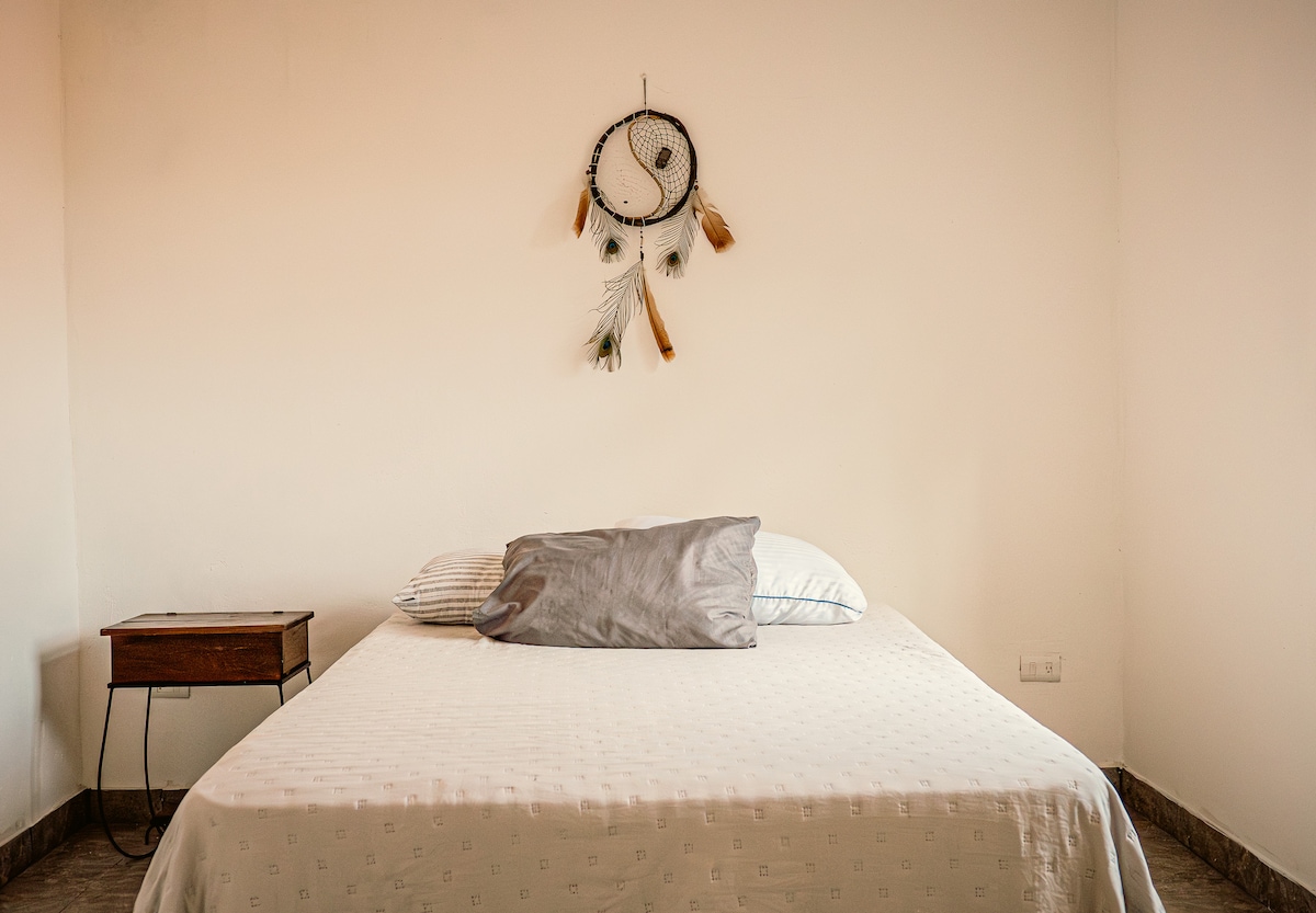 საძინებელი 1