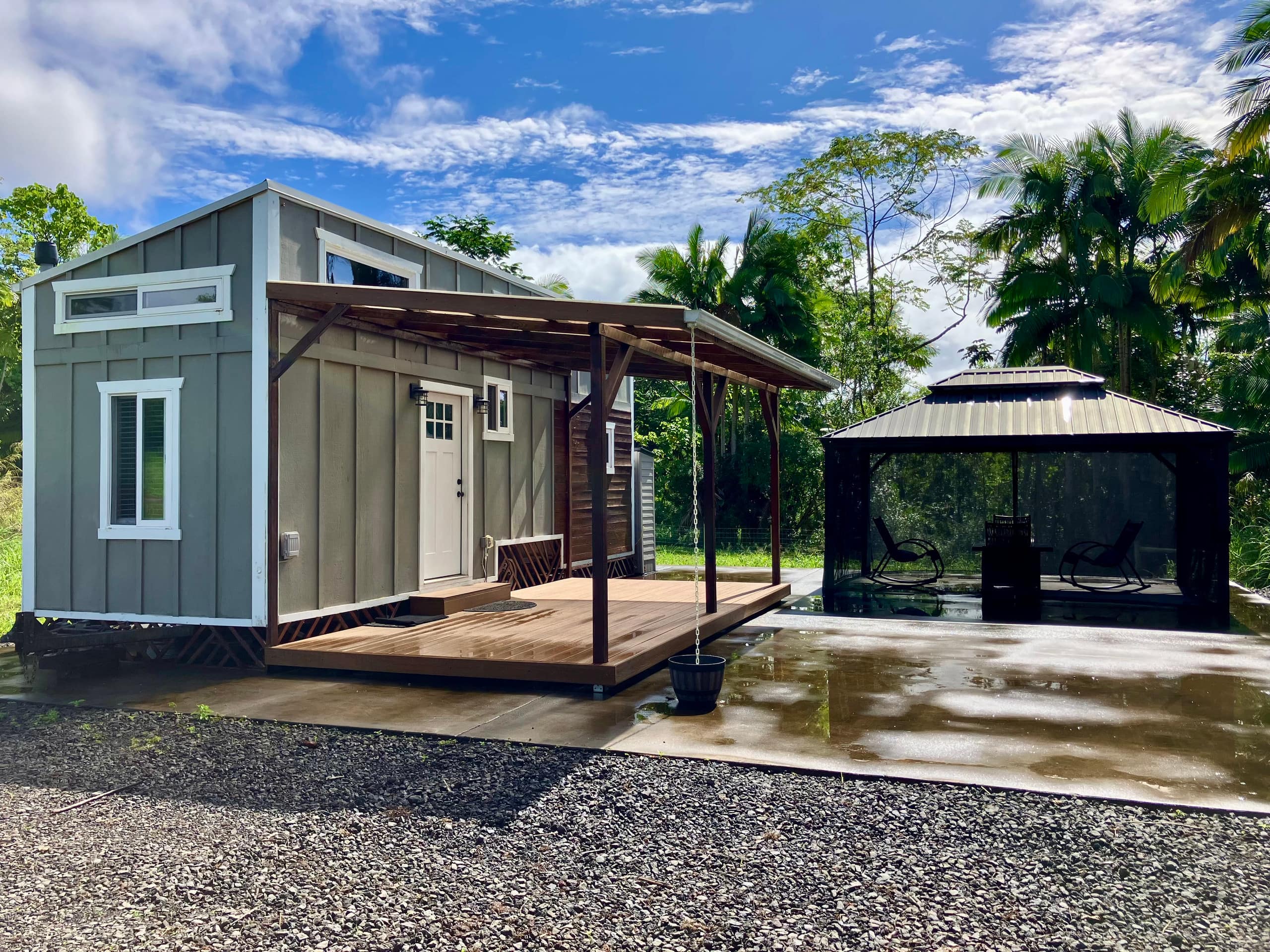 Eco Tiny Home + Outdoor Oasis. 5 min to Hilo. - Main photo