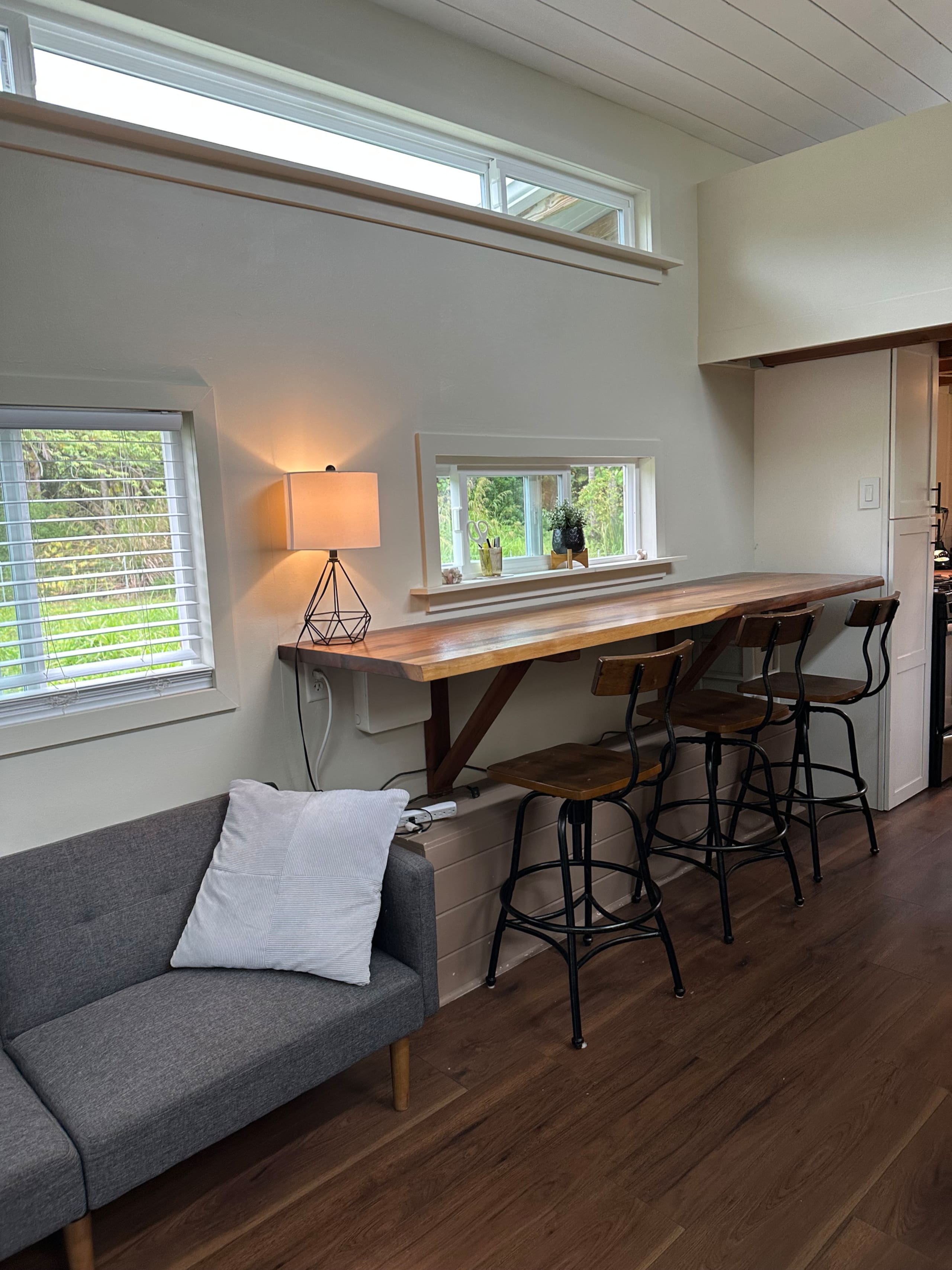 Eco Tiny Home + Outdoor Oasis. 5 min to Hilo. - Photo 11