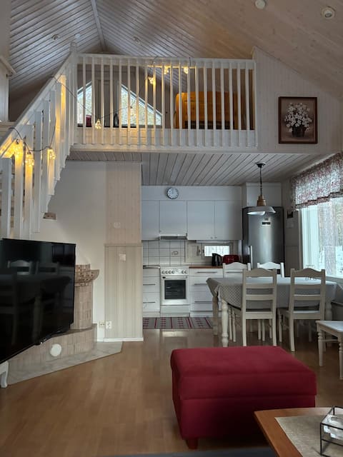 Top Airbnb: Cottage near the lakefront in Kittilä