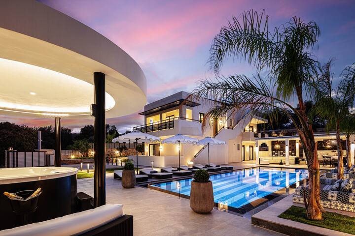 Refined Living With Contemporary Flair gallery image 5