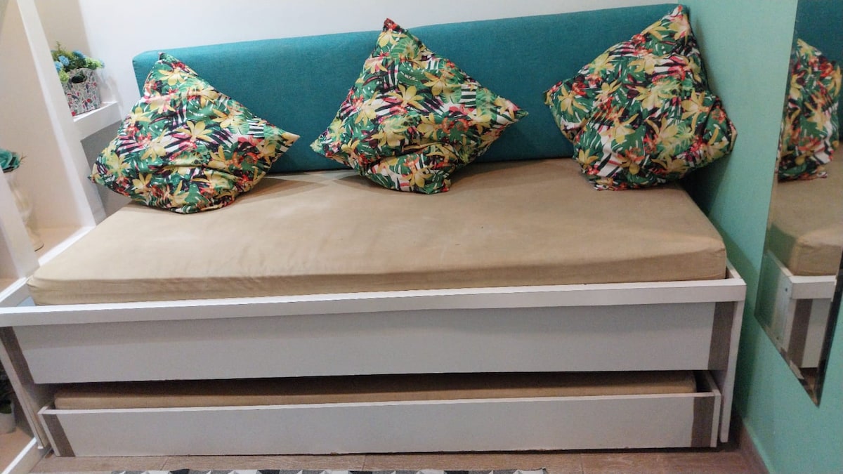 Sofa mit 2 Betten mit Einzelmatratze 