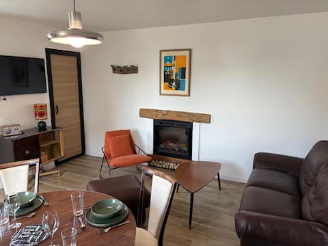 Successful Airbnb property: Sion 150 m Ocean, small sea view, charm, comfort in Saint Hilaire De Riez
