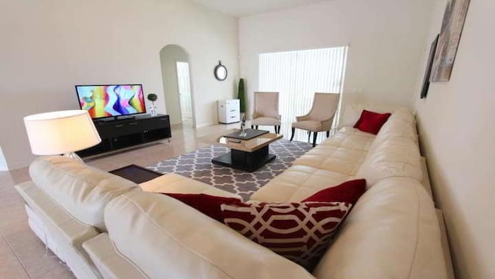 Stunning 4-bedroom Home With Pool - 1014 - Kissimmee, FL