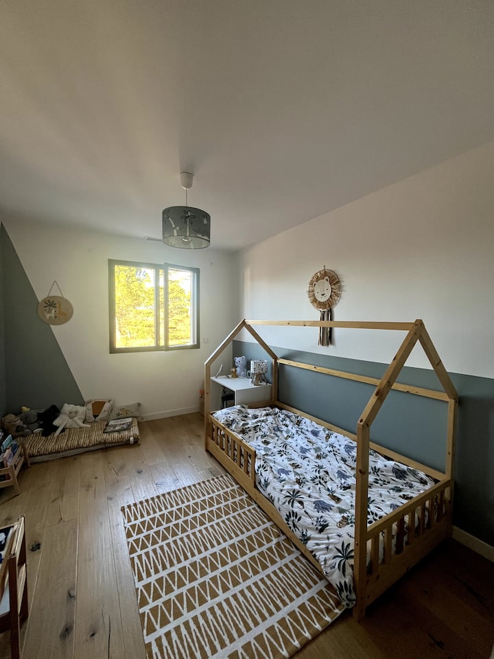 საძინებელი 1