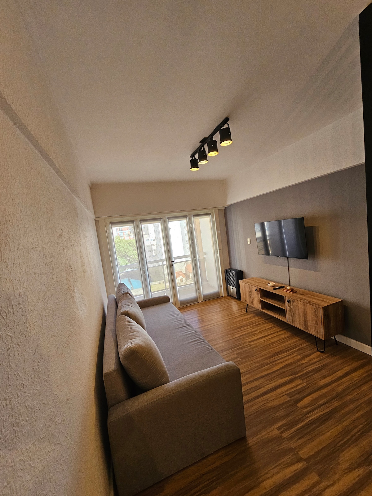 Popular Airbnb listing: Industrial Mar, Casino with covered garage included in Mar Del Plata