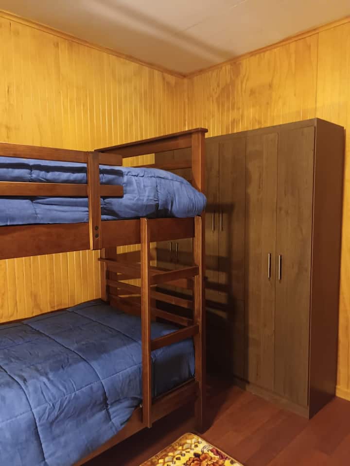 Dhomë gjumi 2