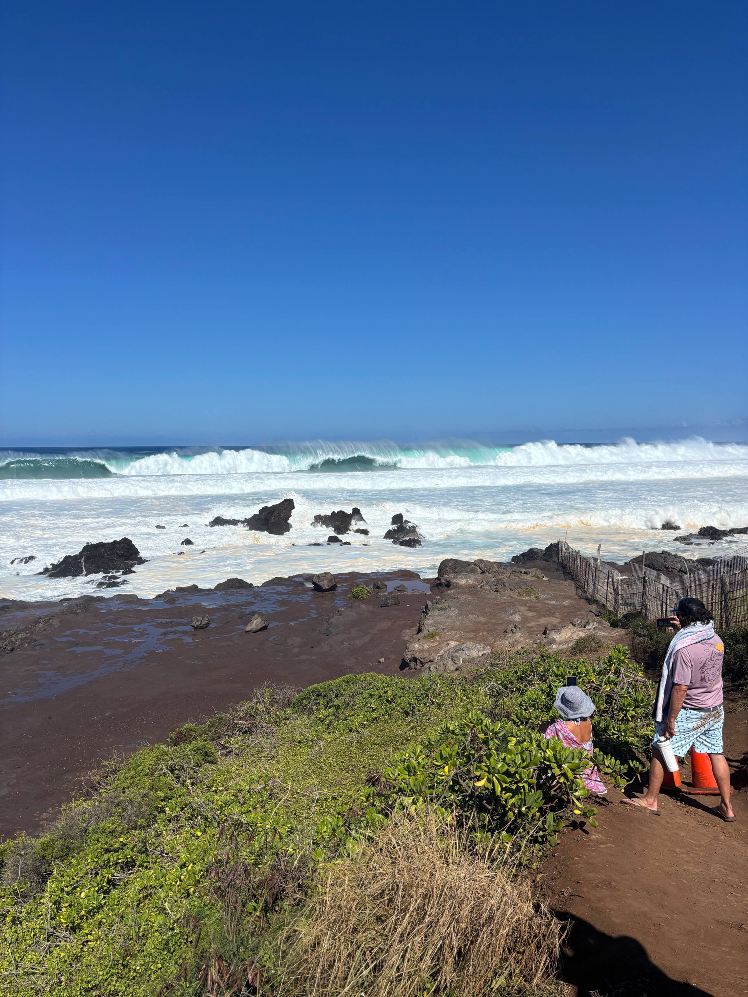 Steps to the beach in South Maui - Image 24